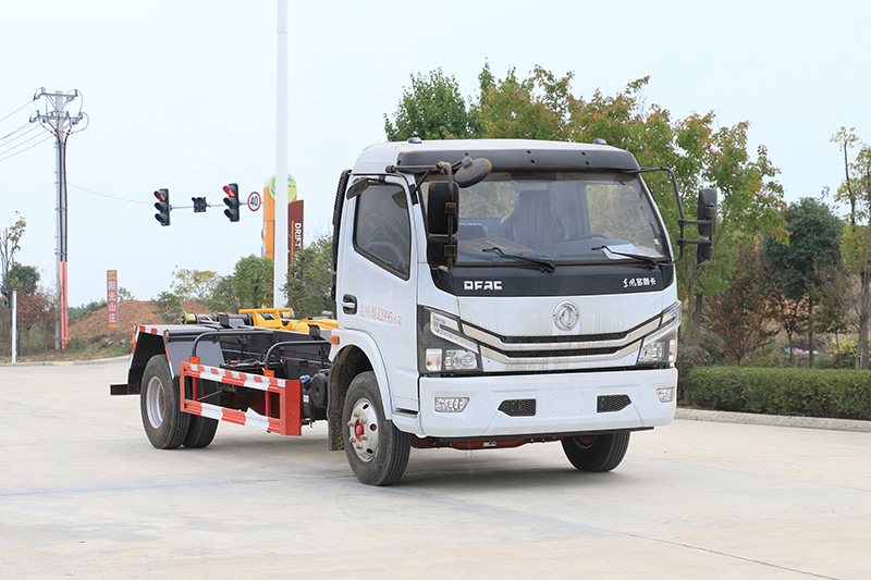 KLF5120ZXXE6型車廂可卸式垃圾車
