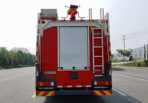 JDF5190GXFSG80/Z6型水罐消防車