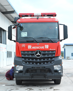 湖北江南專用特種汽車有限公司進(jìn)口奔馳消防車評測
